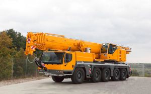 Автокран 160 тонн LIEBHERR 